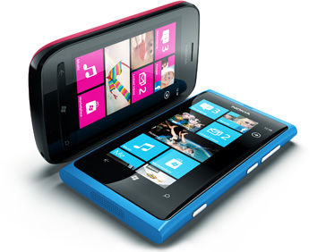 Nokia объявляет свои первые смартфоны на Windows Phone Nokia объявляет свои первые смартфоны на Windows Phone