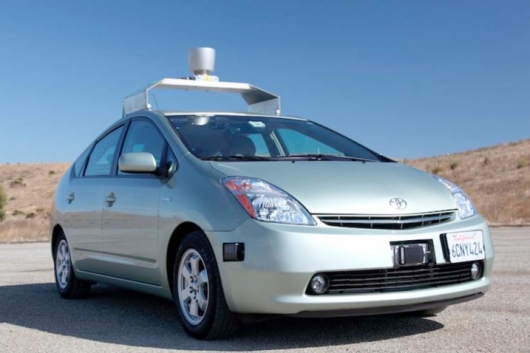 Google добилась официального признания автономных автомобилей в Неваде Google добилась официального признания автономных автомобилей в Неваде