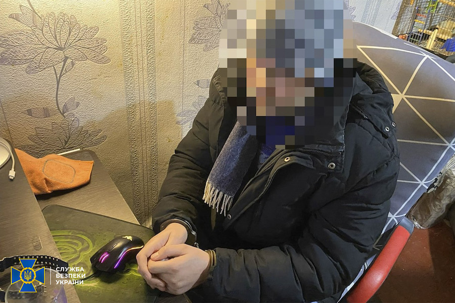 СБУ, затримала зрадника, який забезпечував окупантам мобільний зв’язок в Україні СБУ, затримала зрадника, який забезпечував окупантам мобільний зв’язок в Україні