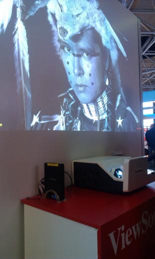 ViewSonic показала лазерный проектор Full HD с проекционным расстоянием 18 см