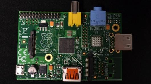 Младшую версию Raspberry Pi начали продавать в Еропе по цене 25 долл. Младшую версию Raspberry Pi начали продавать в Еропе по цене 25 долл.