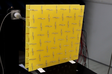 Новый метаматериал обеспечит движение фотонов в одном напралении Новый метаматериал обеспечит движение фотонов в одном напралении