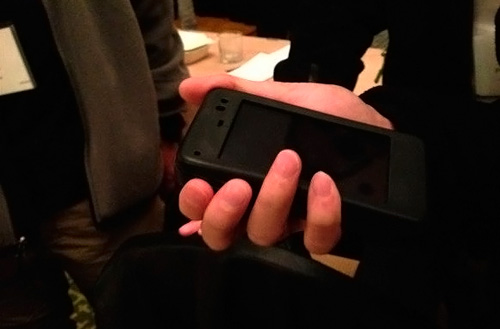 Мобильные телефоны становятся эмоциональными Мобильные телефоны становятся эмоциональными