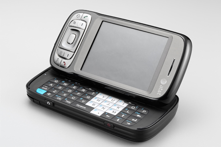 AT&T представила 3G-коммуникатор с поворотным экраном, GPS и QWERTY-клавиатурой AT&T представила 3G-коммуникатор с поворотным экраном, GPS и QWERTY-клавиатурой