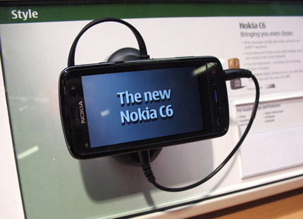 Nokia C6-01, C7 и E7 вживую