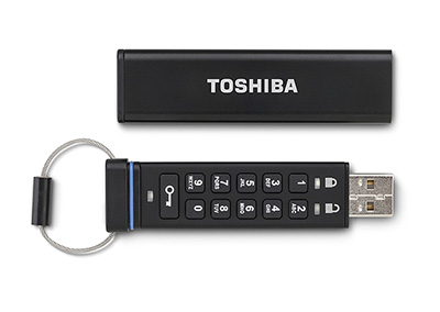 Toshiba оснастила флэшку аппаратным шифрованием