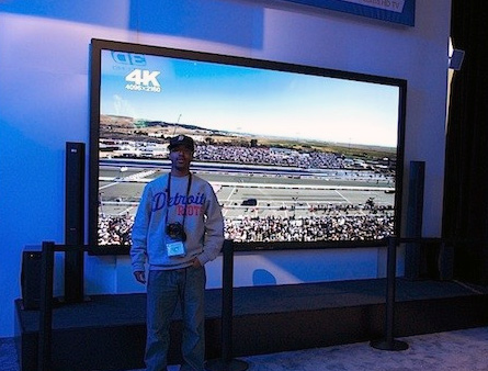 Panasonic продемонстрировала плазменный 3D-дисплей с диагональю 152˝ Panasonic продемонстрировала плазменный 3D-дисплей с диагональю 152˝