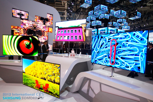Samsung показал свой 55-дюймовый OLED-телевизор Samsung показал свой 55-дюймовый OLED-телевизор