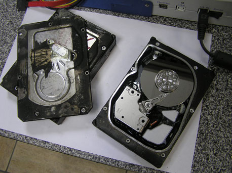 «ЕПОС» восстановил часть жестких дисков пострадавших при пожаре в Hosting.ua