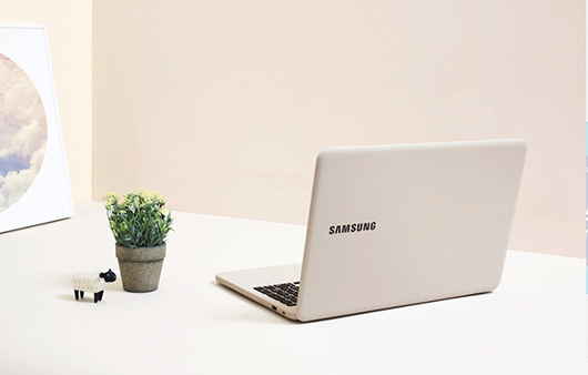Samsung представила недорогие лэптопы на Core i7 Samsung представила недорогие лэптопы на Core i7
