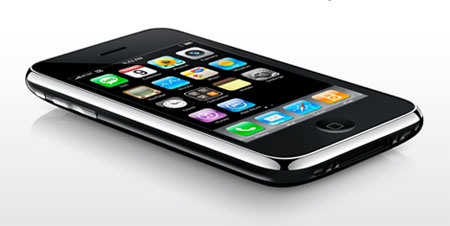 В первый уикэнд продаж Apple реализовала миллион iPhone 3G