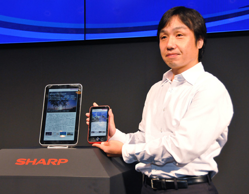 Sharp анонсировала новый формат электронных книг и два е-ридера