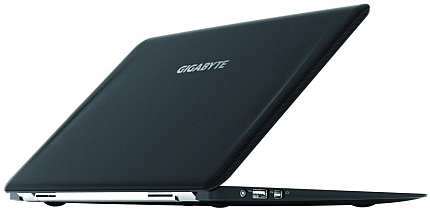 Gigabyte анонсировала сверхлегкий ноутбук из углепластика