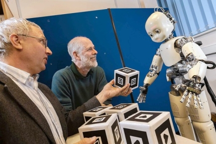 Создан робот, обучающийся речи через общение