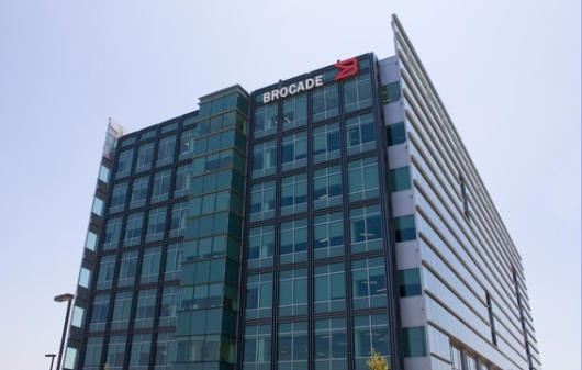 Brocade представила контроллер Vyatta SDN