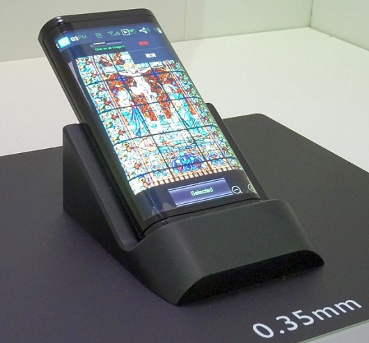 Тайваньские производители разработали гибкие экраны на базе OLED