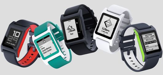 Fitbit приобретает компанию Pebble за 40 млн долл. Fitbit приобретает компанию Pebble за 40 млн долл.