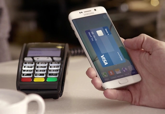Сервис мобильных платежей Samsung Pay стартует завтра в Корее