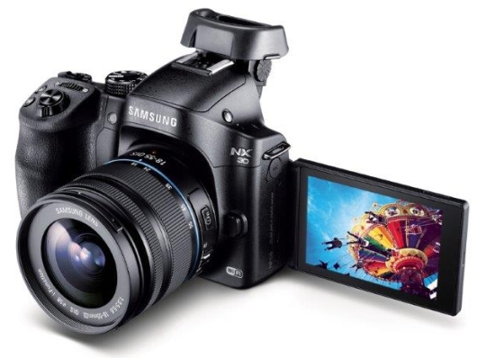 Samsung выпускает беззеркальную камеру NX30