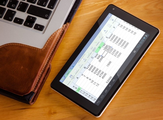 Senkatel начинает продажи мини-планшета SmartBook 6