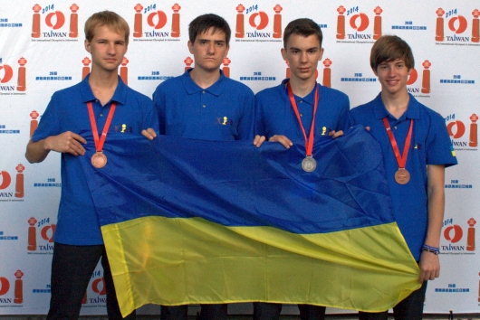Украинцы завоевали три медали на Международной олимпиаде по информатике