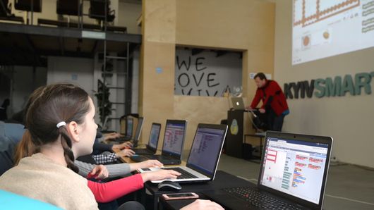 WNISEF поддержит обучение украинских школьников программированию