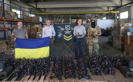 «Укртелеком» передав українським захисникам 170 дронів спеціального призначення
