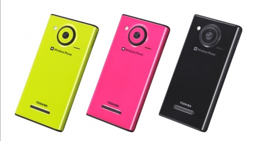 Fujitsu Toshiba анонсирован первый в мире мобильный телефон на ОС Windows Phone 7