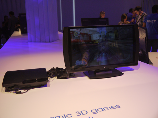 На 3D-мониторе Sony можно играть вдвоем