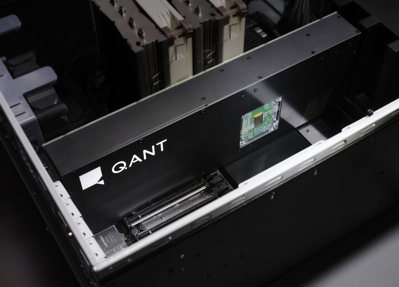 Q.ANT представляє фотонічний процесор другого покоління Q.ANT представляє фотонічний процесор другого покоління