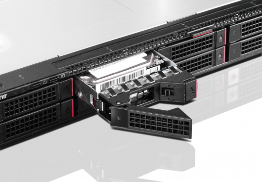 Lenovo представила в Украине серверы ThinkServer RD550 и RD650