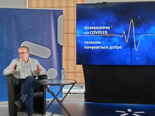 OPPO Reno4 Pro экран 90 Гц и зарядка за полчаса