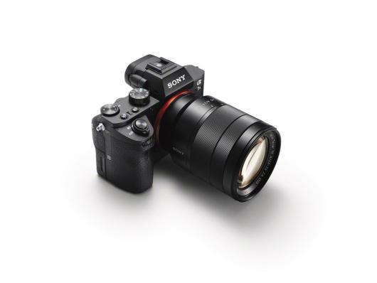 Камера Sony α7 II поступила в украинскую розницу за 49 999 грн