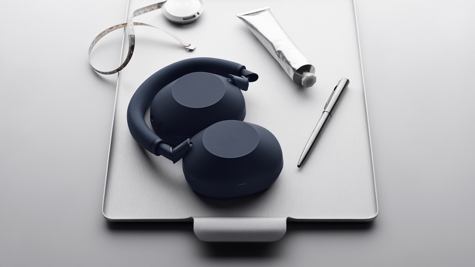 Нові флагманські навушники Sony WH-1000XM6 автоматично налаштовуються до місцеперебування