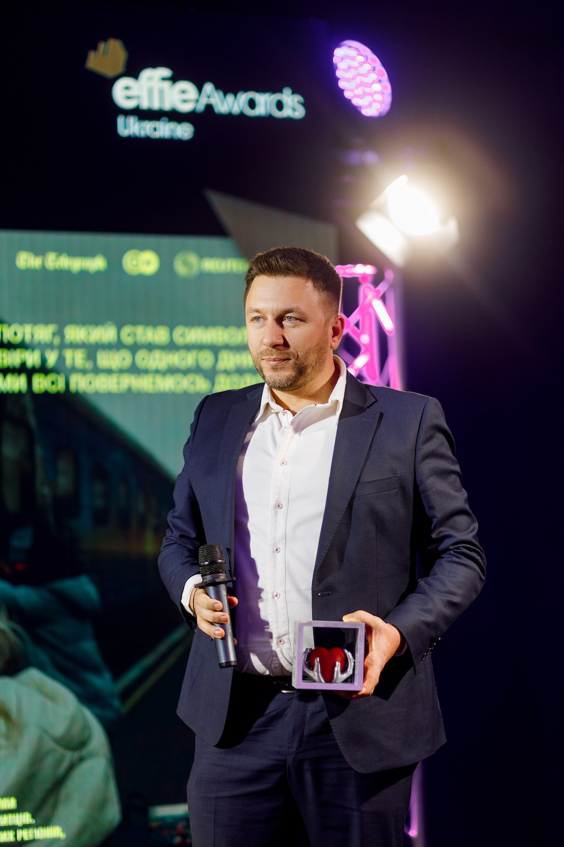 FAVBET та Всеукраїнська рекламна коаліція на Effie Awards нагородили Укрзалізницю спеціальною відзнакою 