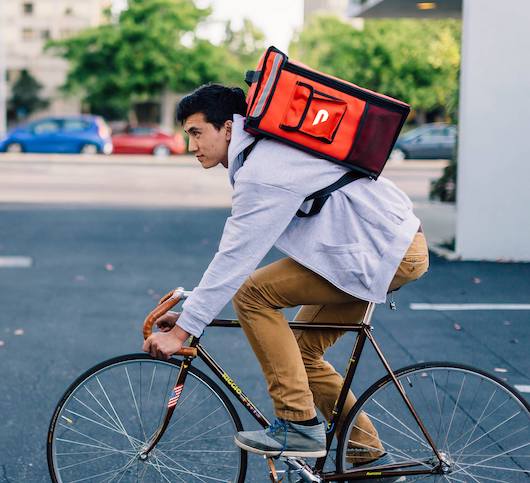 Сервис доставки еды DoorDash оценили в 60,2 млрд долл. 