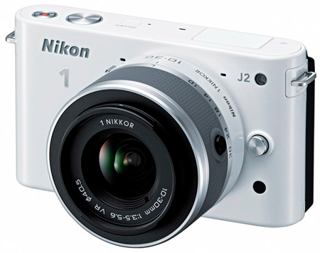 Nikon представила новую беззеркальную системную камеру