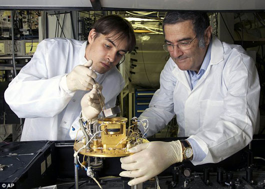 Нобелевская премия по физике 2012 новый виток квантовой петли