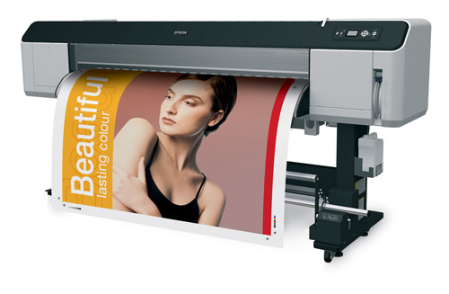 Epson выводит на рынок свой первый сольвентный принтер