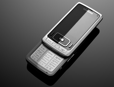 Samsung G800 - первый GSM-камерофон с оптическим зумом