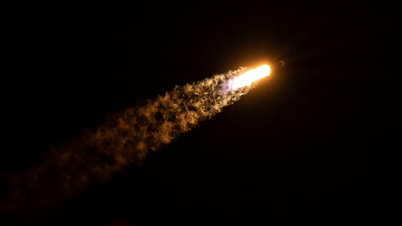 SpaceX вывела еще 60 спутников Starlink