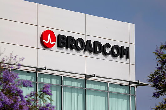 Broadcom рассматривает возможность покупки Qualcomm за более 100 млрд долл.