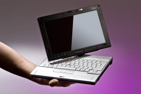 Fujitsu представила мини-планшет со встроенным GPS-датчиком и ноутбук с двумя дисплеями