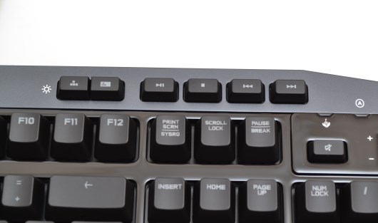 Обзор механической клавиатуры Logitech G710+