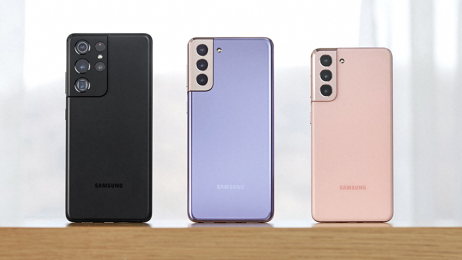 В Украине стартовали продажи флагманских смартфонов Samsung Galaxy S21