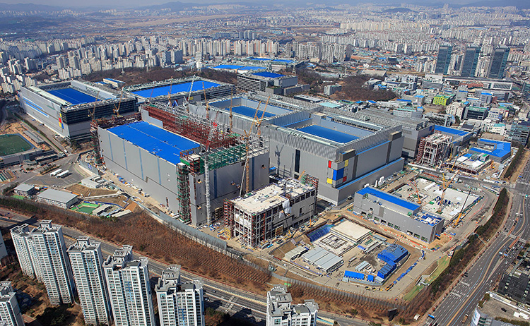 Samsung инвестирует 144 млрд долл. в производство полупроводников к 2030 г.