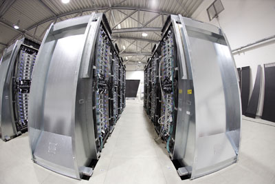 IBM открывает экологичный ЦОД и помогает строить вычислительный центр на "облачных" вычислениях