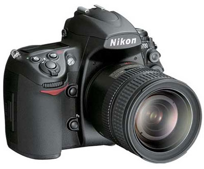 Nikon выпустила полноформатную DSLR-камеру D700 за 00