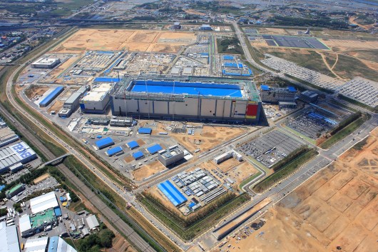 Новый завод Samsung начал выпуск V-NAND