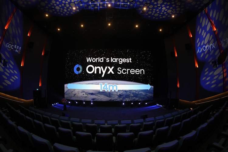 Самый большой в мире LED-экран Samsung Onyx имеет ширину 14 метров